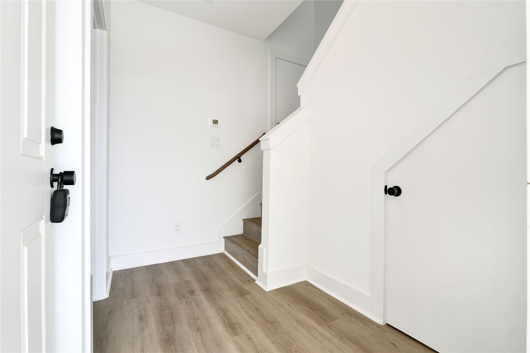 706 Morris Street Houston, TX 77009 - Photo 3 of 17 photo representation of similar completed construction projects