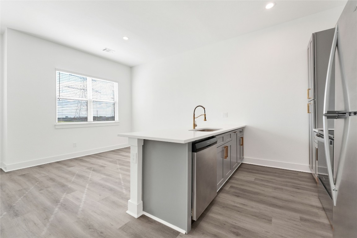 706 Morris Street Houston, TX 77009 - Photo 9 of 17