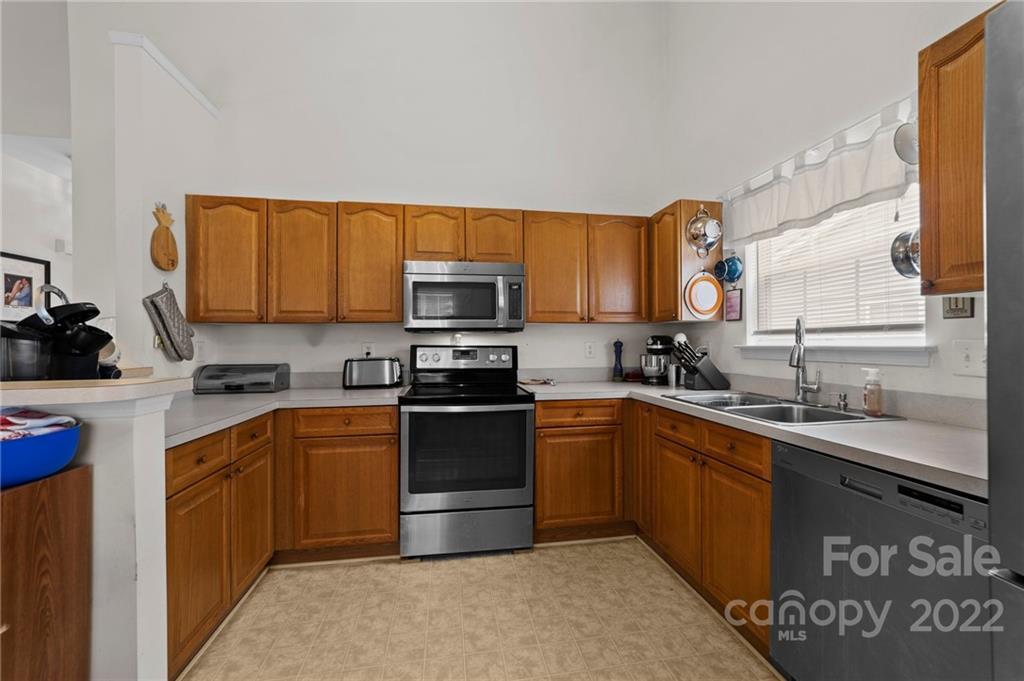 5320 Javitz Road Charlotte, NC 28216 - Photo 14 of 31 Gallery Image 14
