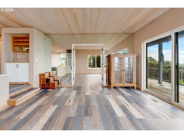 $575,000 | 4175 Highway 101, Unit G1, Depoe Bay, OR 97341