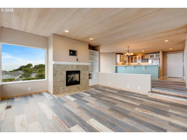 $575,000 | 4175 Highway 101, Unit G1, Depoe Bay, OR 97341