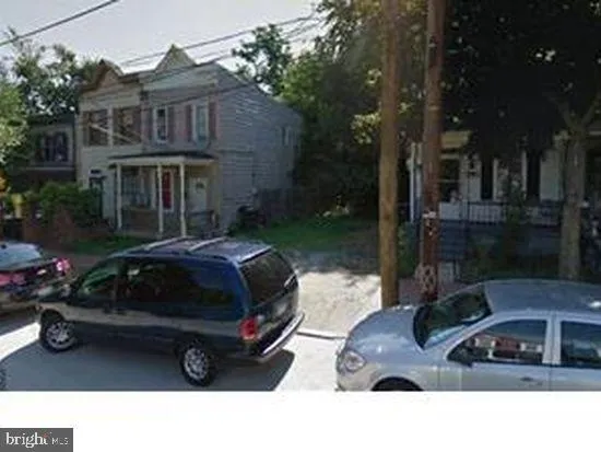 a house view with a outdoor space