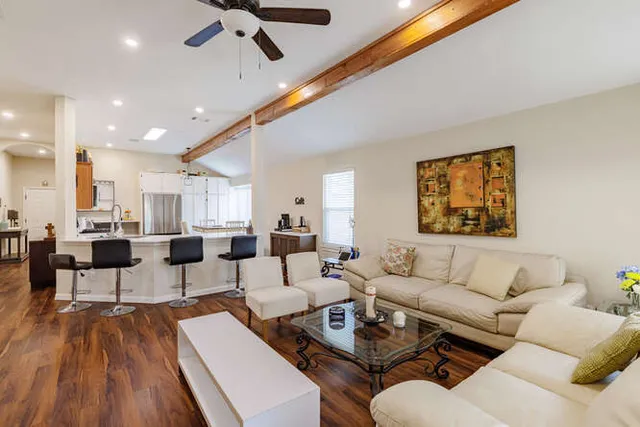 $2,400 | 213 Chandler Crossing Trail, Round Rock, TX 78665