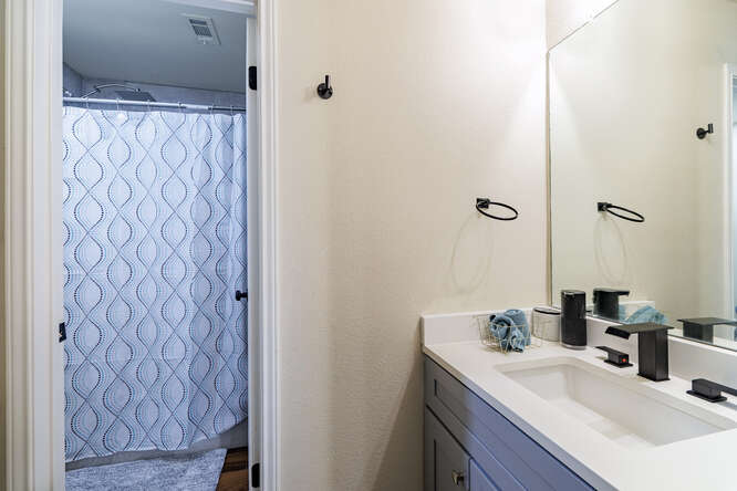 213 Chandler Crossing Trail Round Rock, TX 78665 - Photo 24 of 34 Bathroom featuring vanity