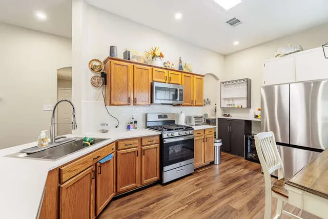 $2,400 | 213 Chandler Crossing Trail, Round Rock, TX 78665