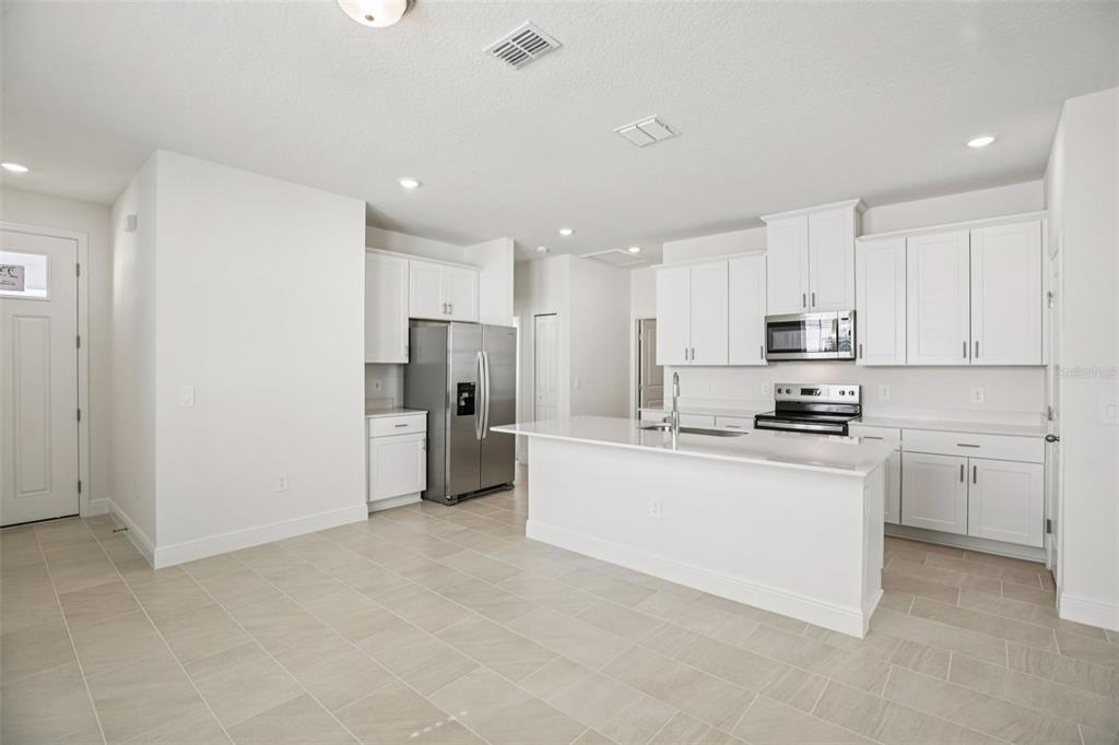 2292 Hen Road Minneola, FL 34715 - Photo 11 of 30