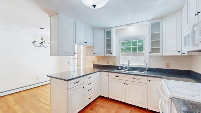 $525,000 | 8 Clough Street, Bow, NH 03304