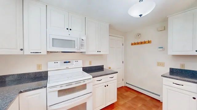 $525,000 | 8 Clough Street, Bow, NH 03304