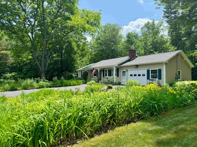 $525,000 | 8 Clough Street, Bow, NH 03304
