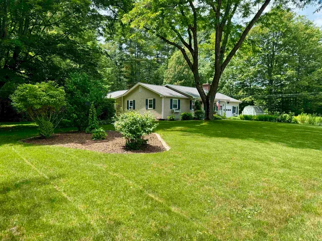 $525,000 | 8 Clough Street, Bow, NH 03304