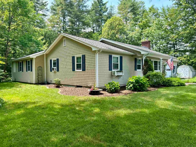 $525,000 | 8 Clough Street, Bow, NH 03304