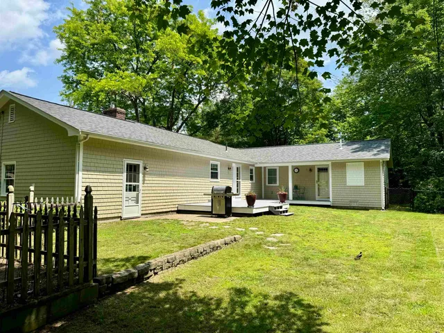 $525,000 | 8 Clough Street, Bow, NH 03304