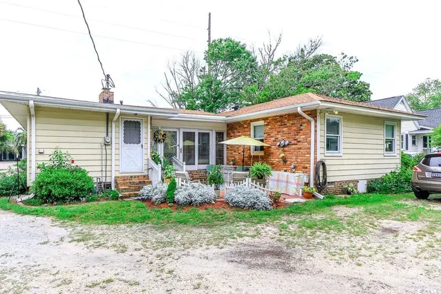 $649,900 | 404 13th Avenue South, Myrtle Beach, SC 29577