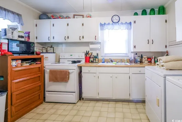 $649,900 | 404 13th Avenue South, Myrtle Beach, SC 29577