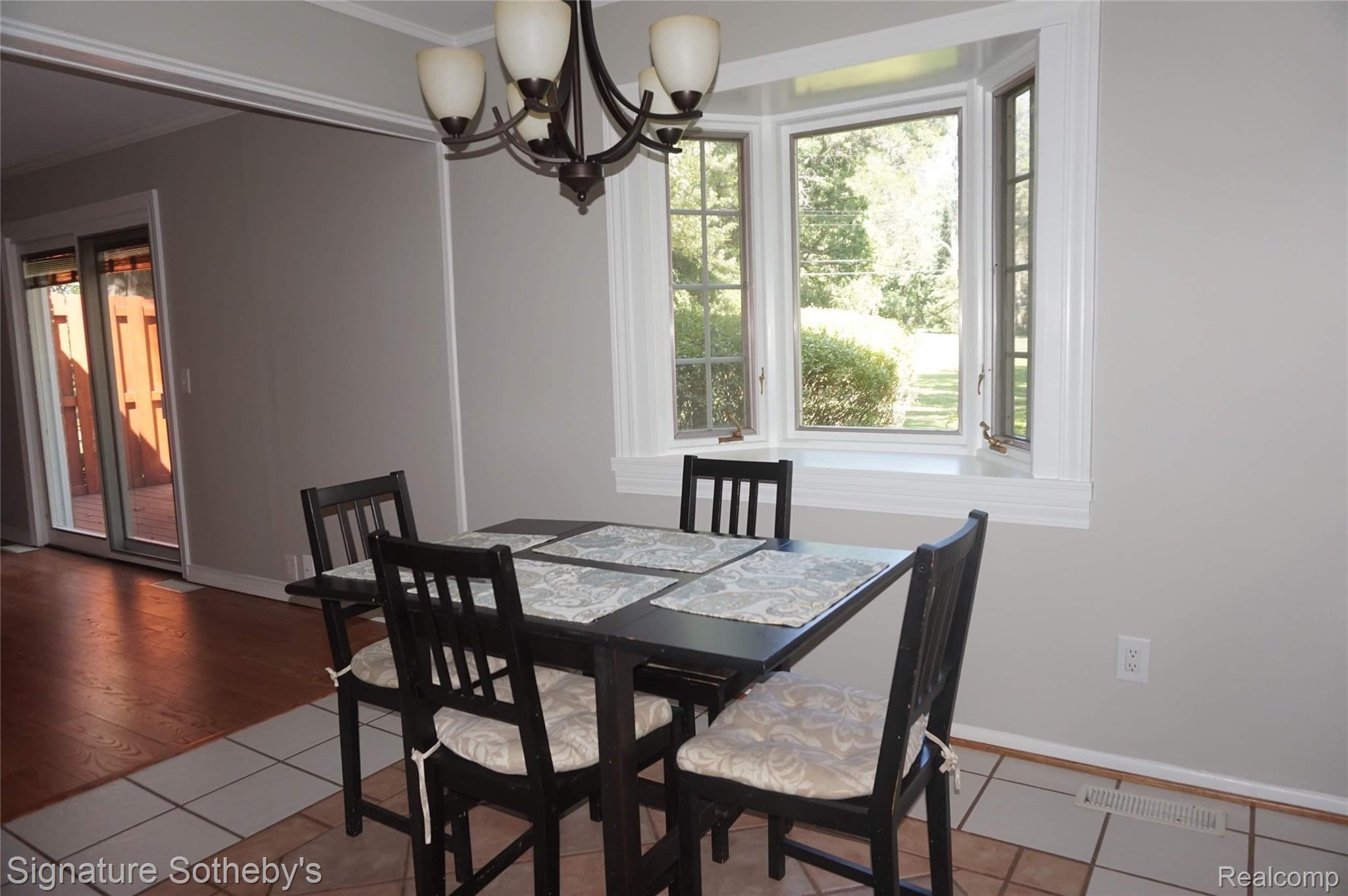 32800 Evergreen Road Franklin, MI 48025 - Photo 4 of 32 AC08160D-8EFD-455D-9EA9-D3FD47B756E6.jpeg
