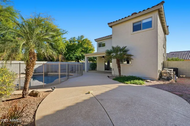 $2,800 | 2354 East Palm Beach Drive, Chandler, AZ 85249