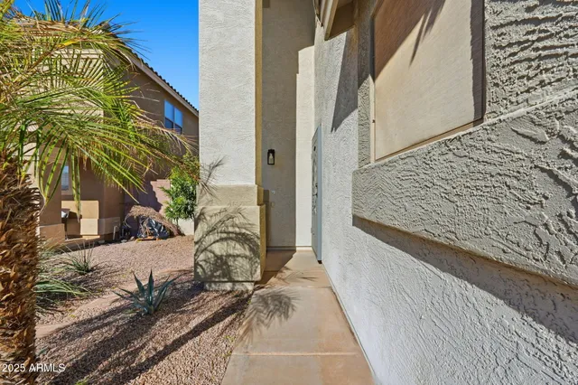 $2,800 | 2354 East Palm Beach Drive, Chandler, AZ 85249