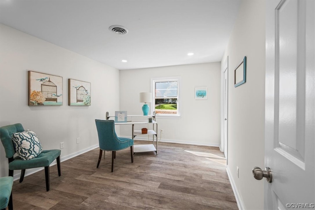 13109 Bluemont Road Chester, VA 23831 - Photo 38 of 50 a view of a livingroom with furniture and a potted plant