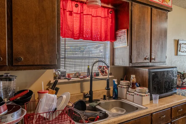 $103,000 | 1412 West 25th Street, Plainview, TX 79072