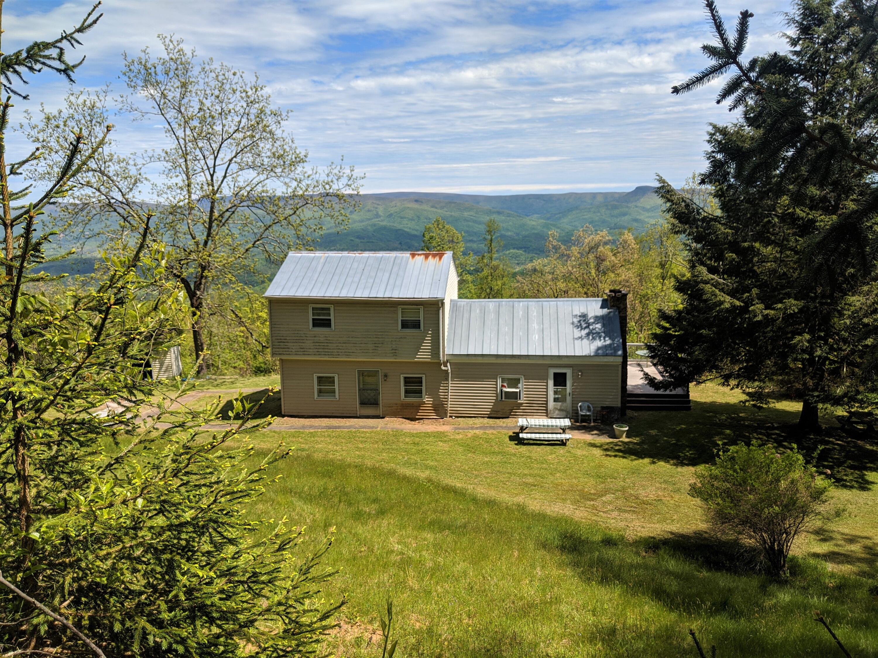 6711 Jingling Rocks Road Covington, VA 24426 - Photo 13 of 19 Peters Mountain House 4
