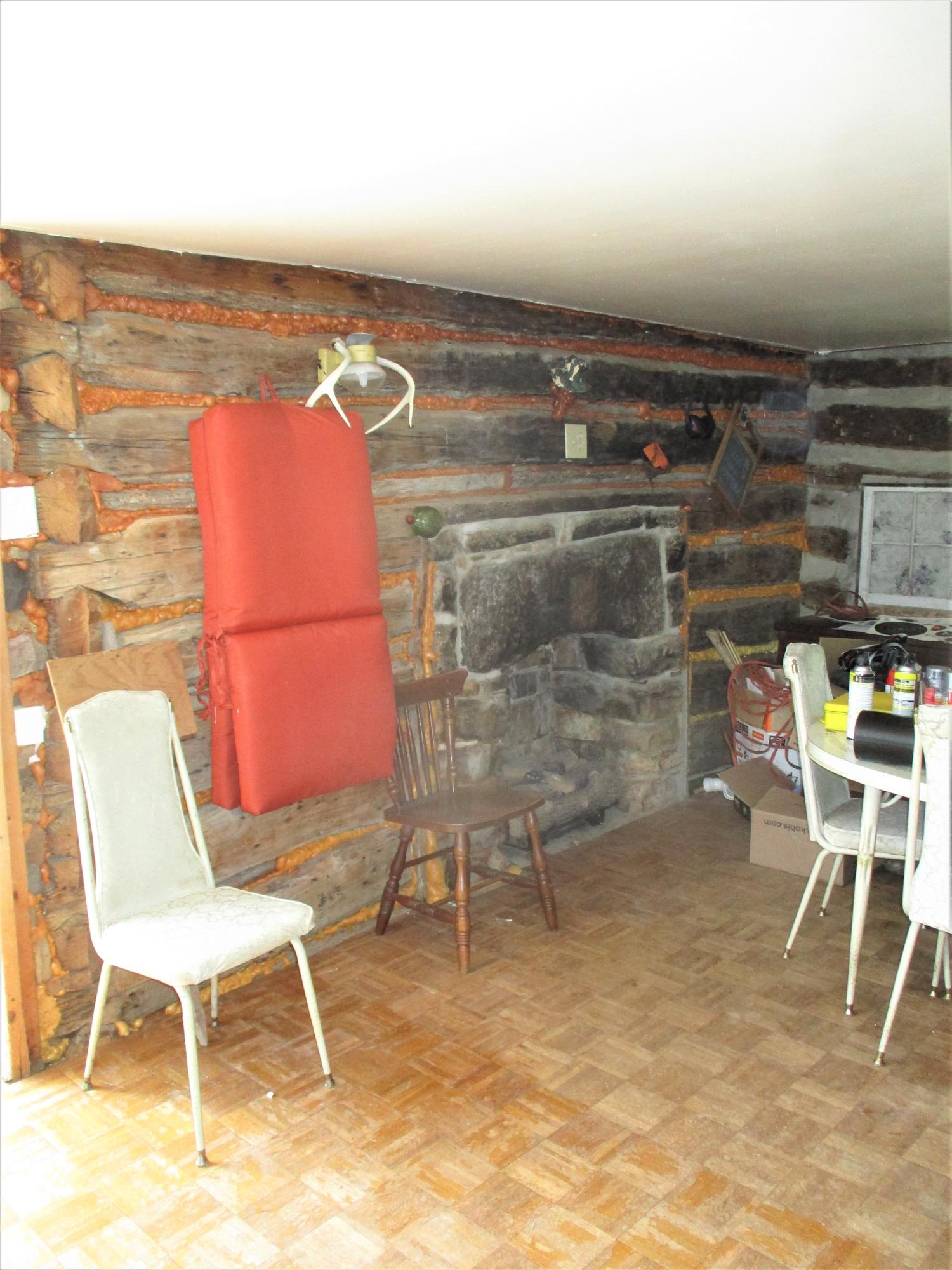 6711 Jingling Rocks Road Covington, VA 24426 - Photo 18 of 19 Peters Mountain Dining Room