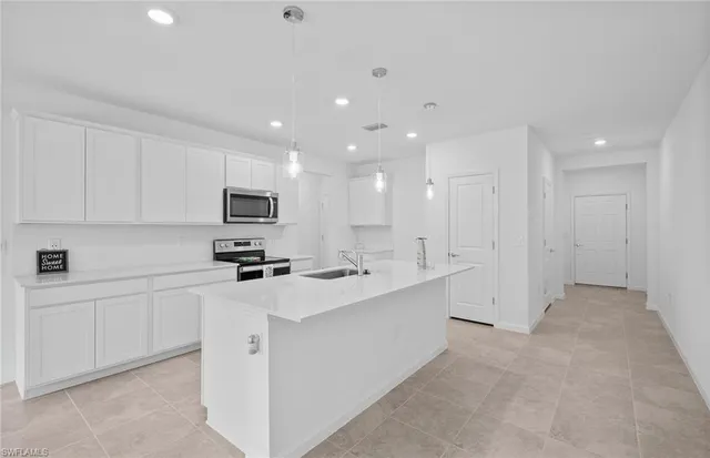 $269,990 | 1646 Lake Jessup Circle, Cape Coral, FL 33909