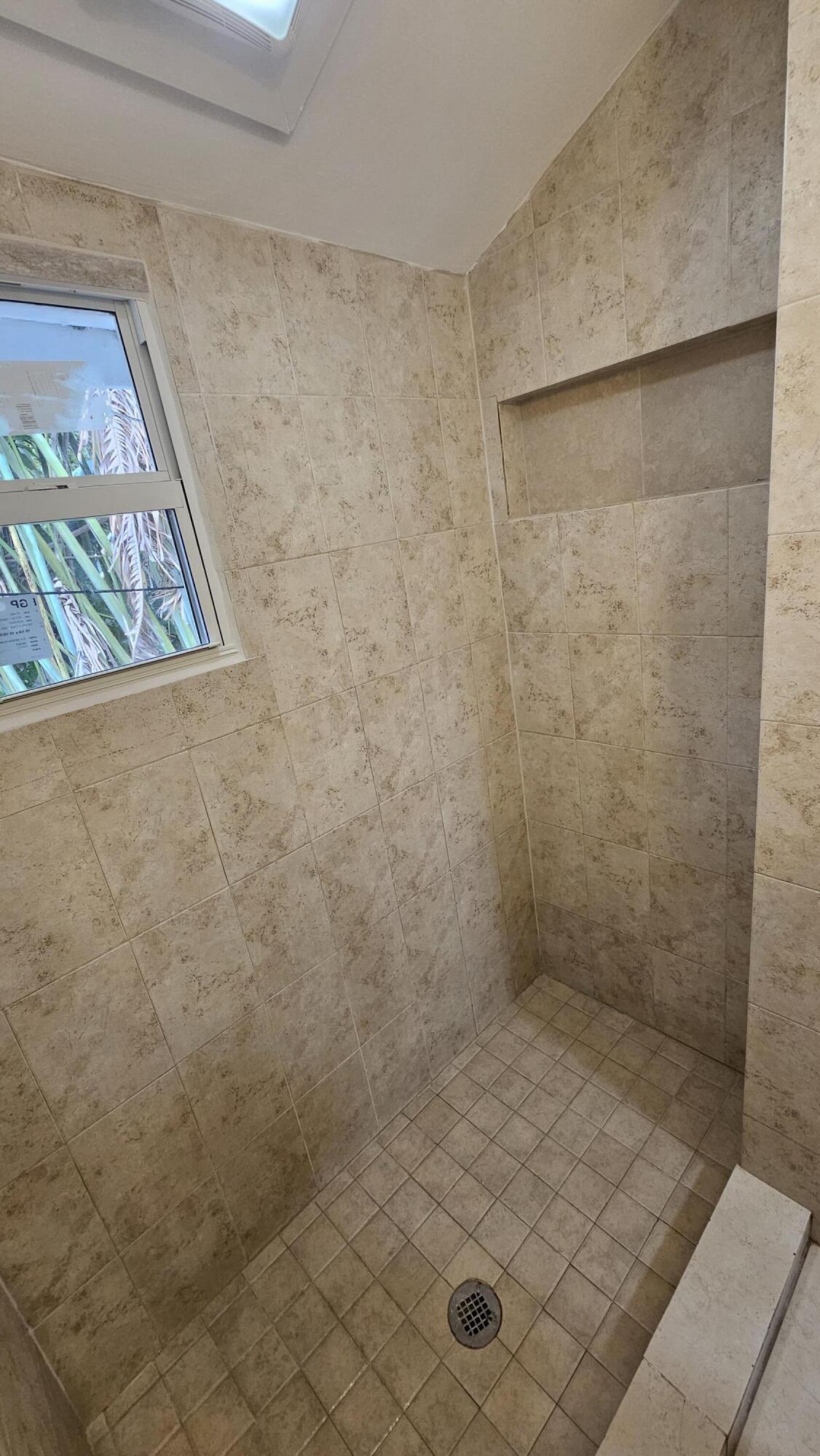 425 Ardmore Road, Unit 3 West Palm Beach, FL 33401 - Photo 11 of 18 shower