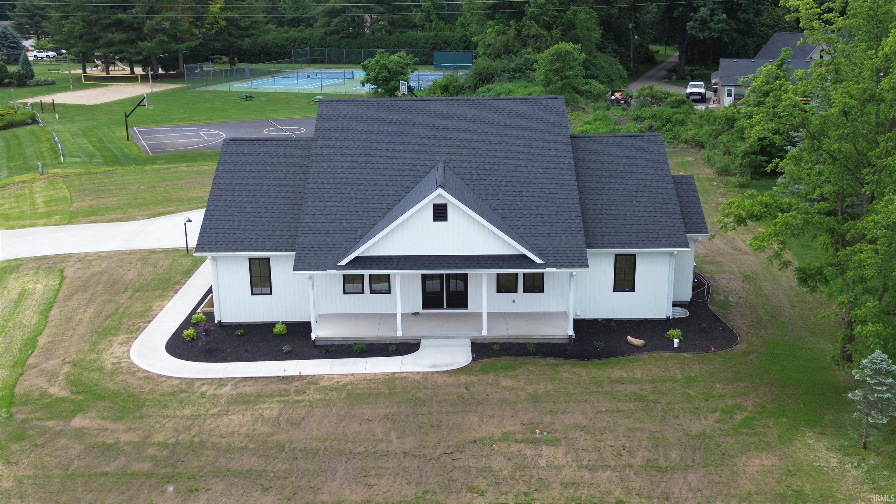 53709 Ridgeview Lane Bristol, IN 46507 - Photo 1 of 34 Gallery Image 1