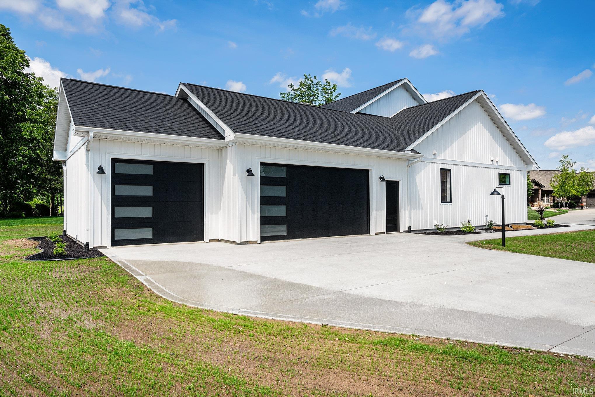 53709 Ridgeview Lane Bristol, IN 46507 - Photo 4 of 34 Gallery Image 4