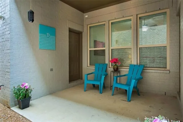 $3,300 | 2221 Longwood Drive, Carrollton, TX 75010