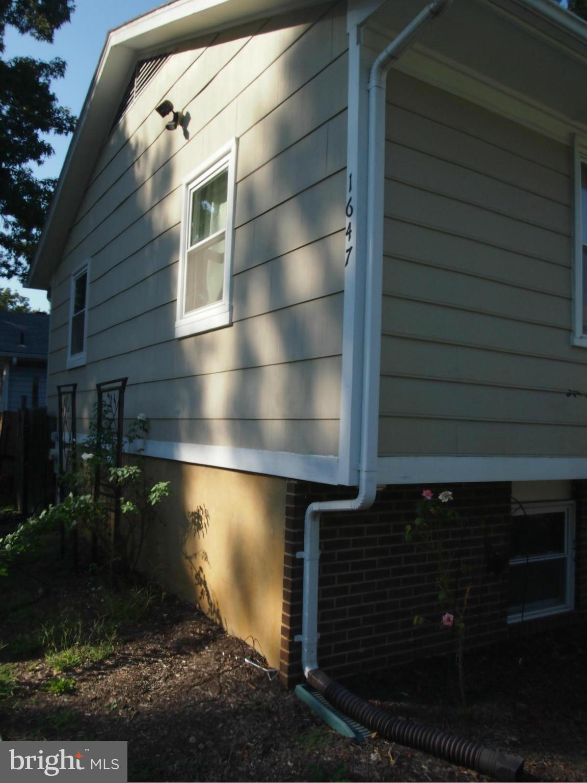 1647 Bay Ridge Road Edgewater, MD 21037 - Photo 4 of 24 Exterior (General)