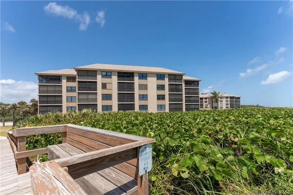 $569,000 | 2571 Northeast Ocean Boulevard, Unit 104, Jensen Beach, FL 34957