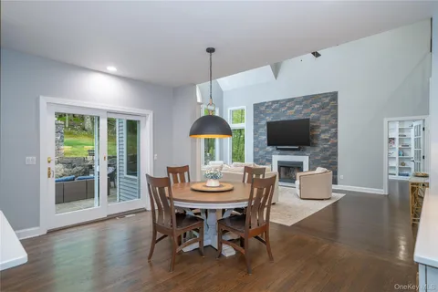 $2,250,000 | 630 Chappaqua Road, Briarcliff Manor, NY 10510