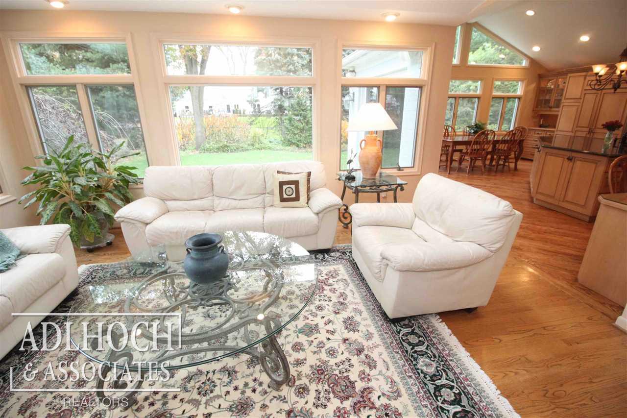 70 Merriweather Road Grosse Pointe Farms, MI 48236 - Photo 16 of 34