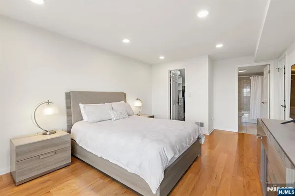 $628,000 | 316 Nelson Court, Edgewater, NJ 07020
