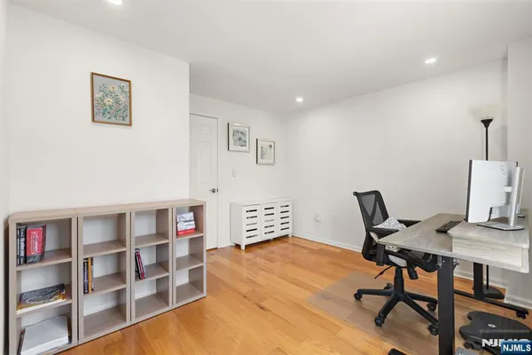 $628,000 | 316 Nelson Court, Edgewater, NJ 07020