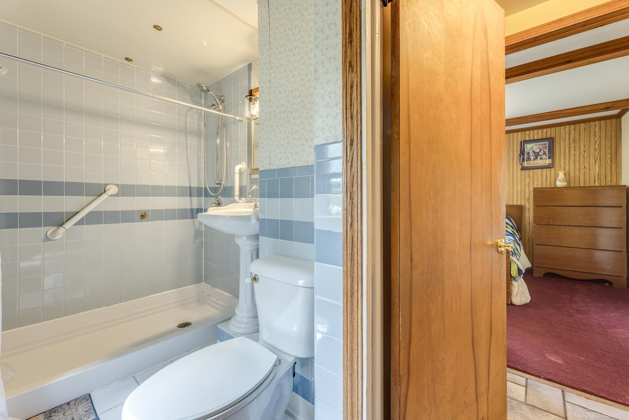 4543 Main Street Applegate, MI 48401 - Photo 22 of 53 Main Floor Bath