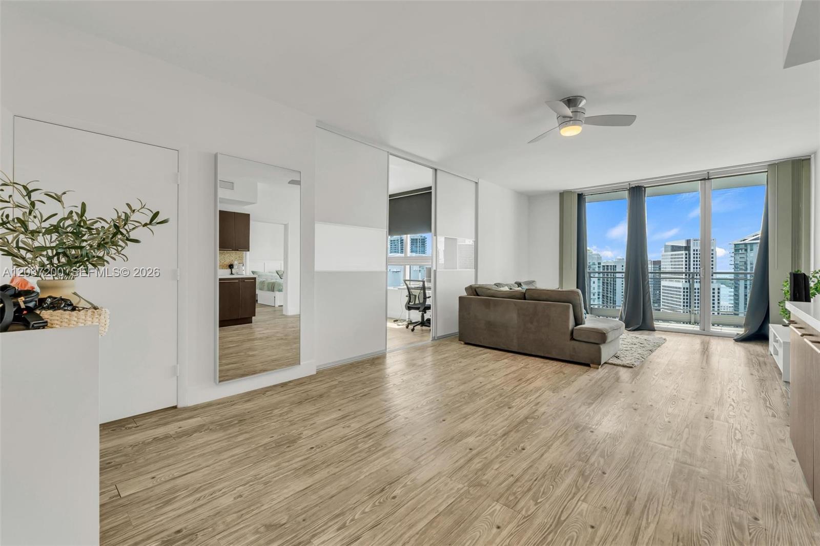 90 Southwest 3rd Street, Unit 4303 Miami, FL 33130 - Photo 8 of 41