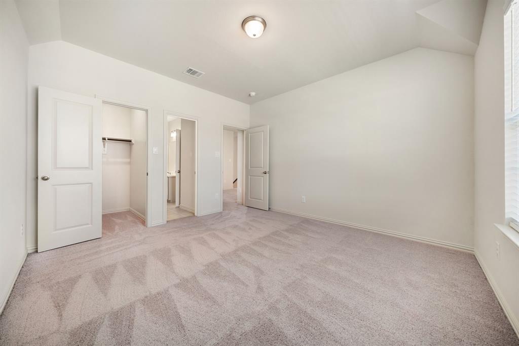 912 Alberta Spruce Road Justin, TX 76247 - Photo 31 of 35