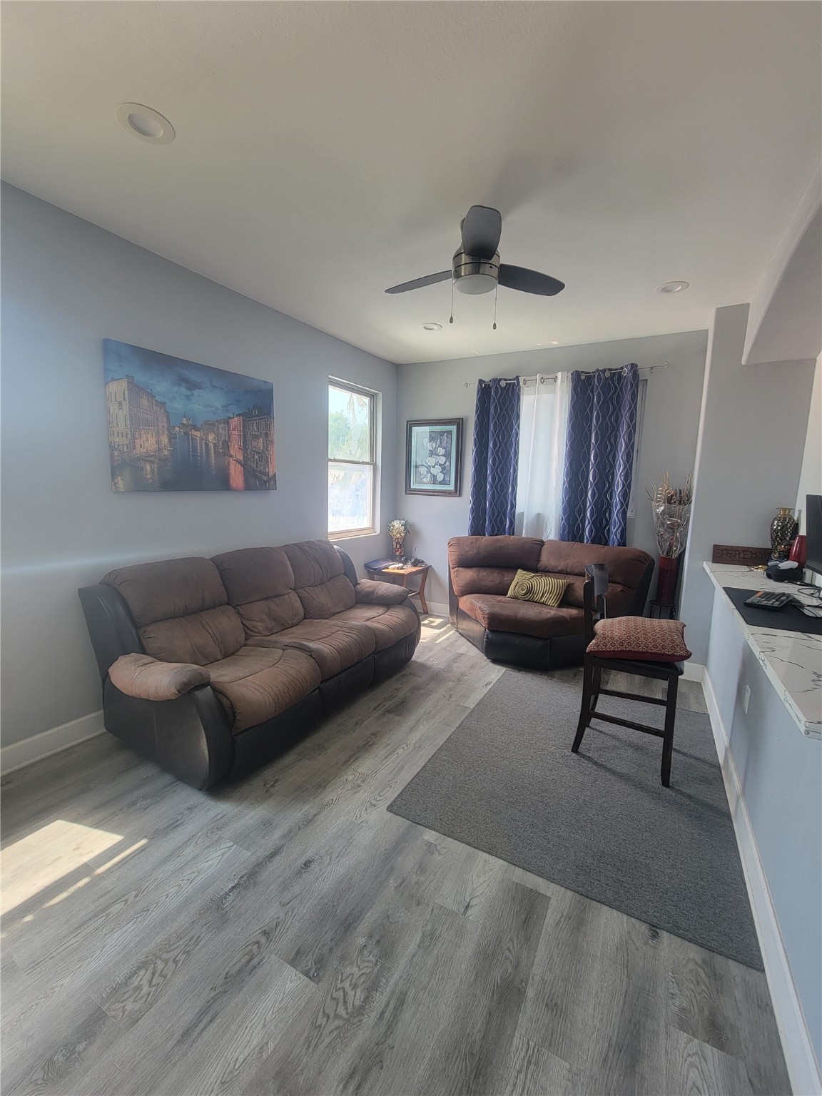 248 County Road 3572 Cleveland, TX 77327 - Photo 20 of 29 a living room with furniture and a large window