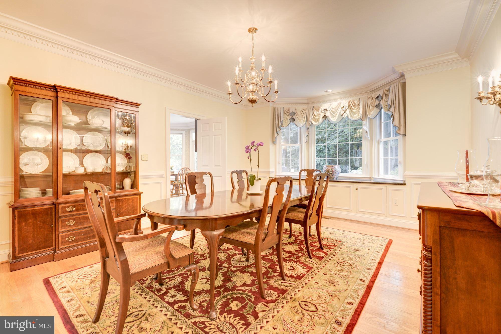 6800 Rannoch Road Bethesda, MD 20817 - Photo 13 of 53