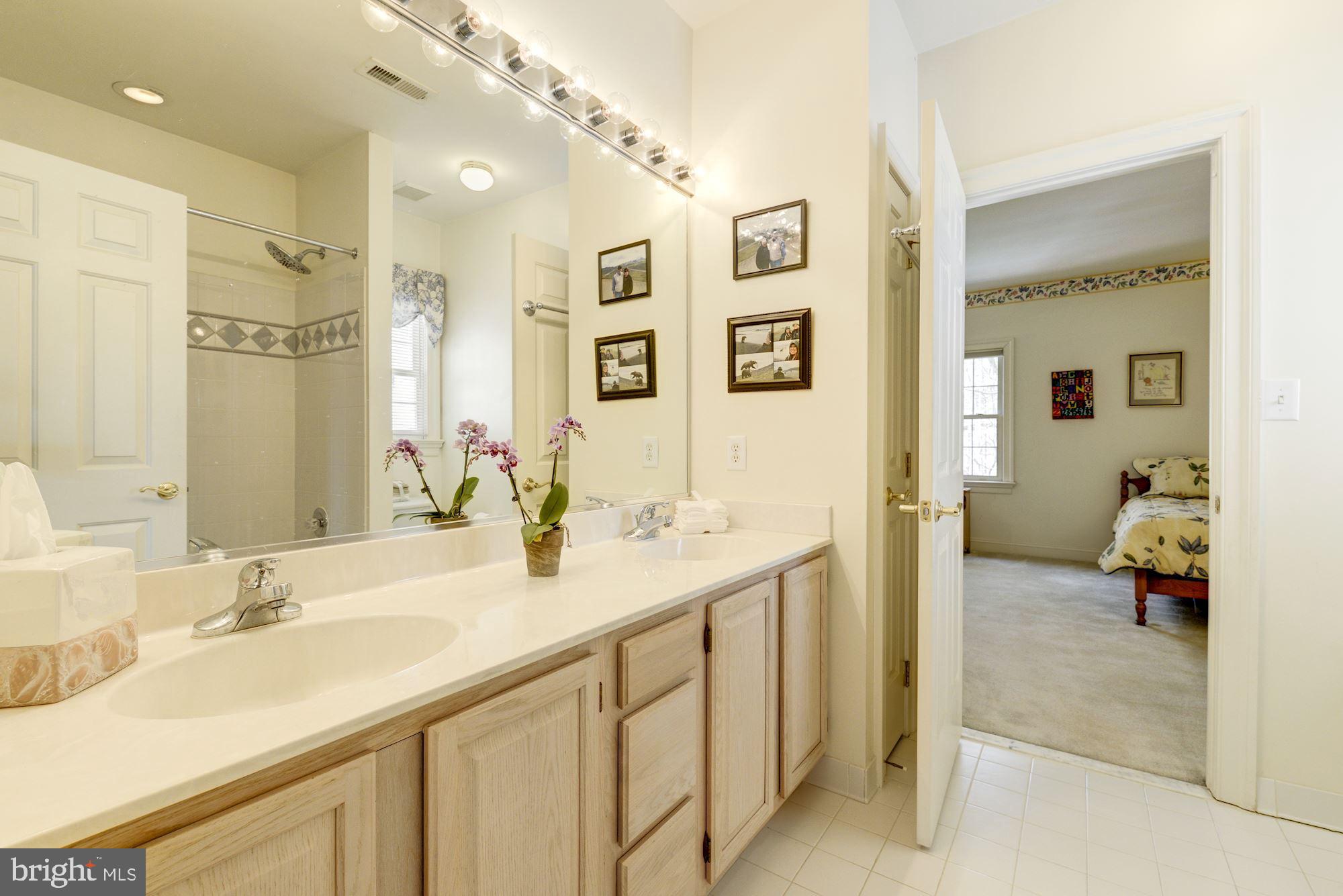 6800 Rannoch Road Bethesda, MD 20817 - Photo 29 of 53 Jack and Jill bath
