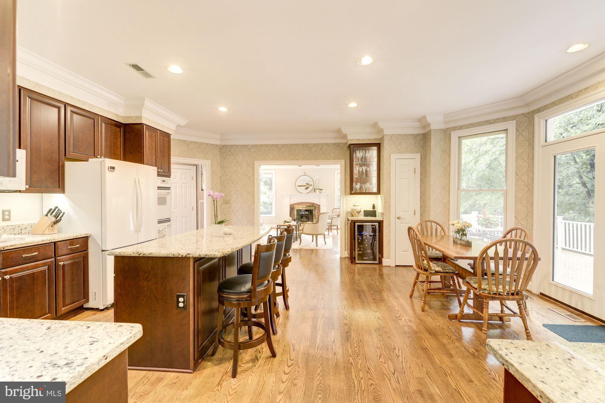 6800 Rannoch Road Bethesda, MD 20817 - Photo 6 of 53