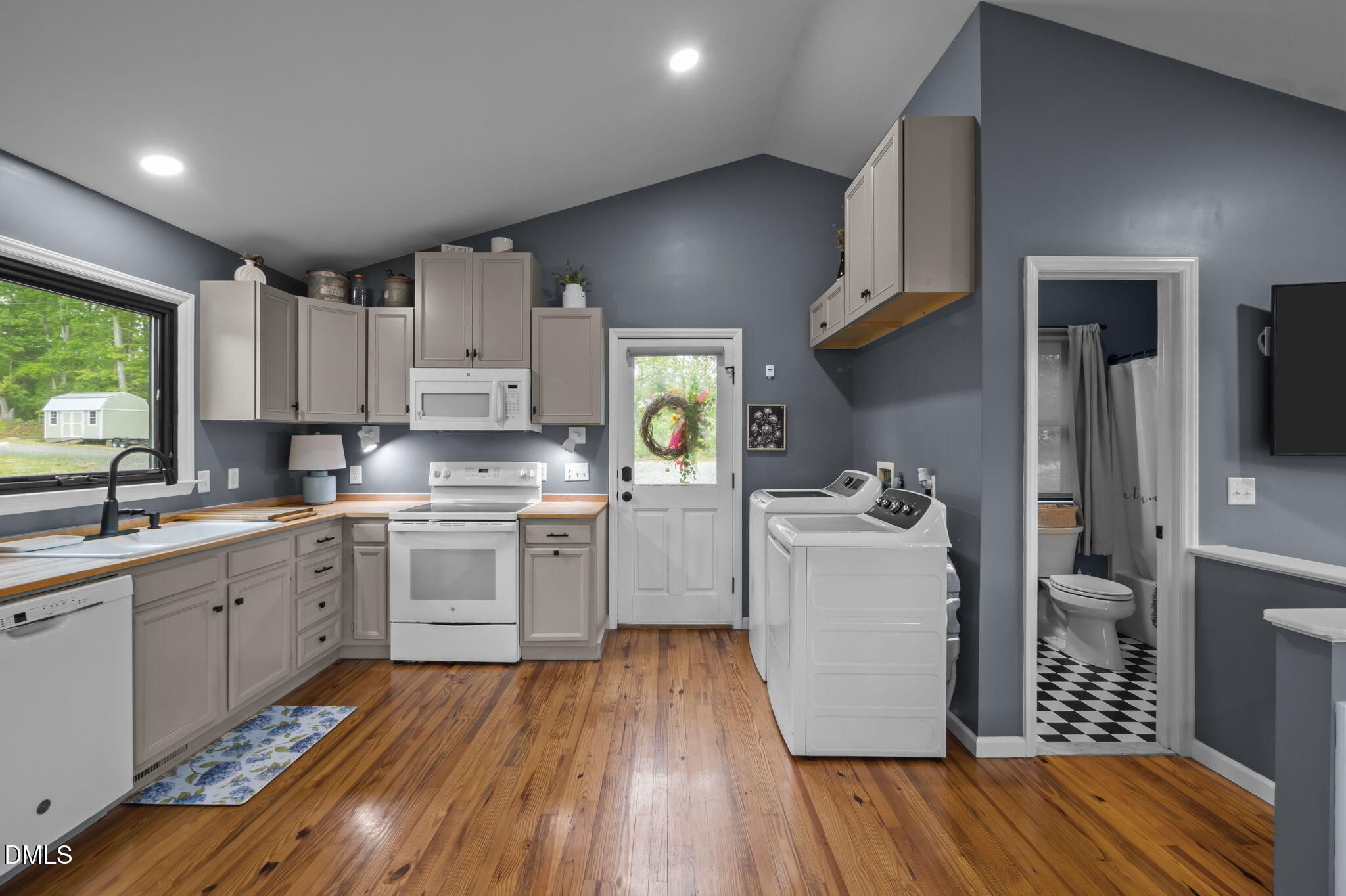 237 Willifords Point Road Roxboro, NC 27574 - Photo 8 of 21 29-web-or-mls-P1121449