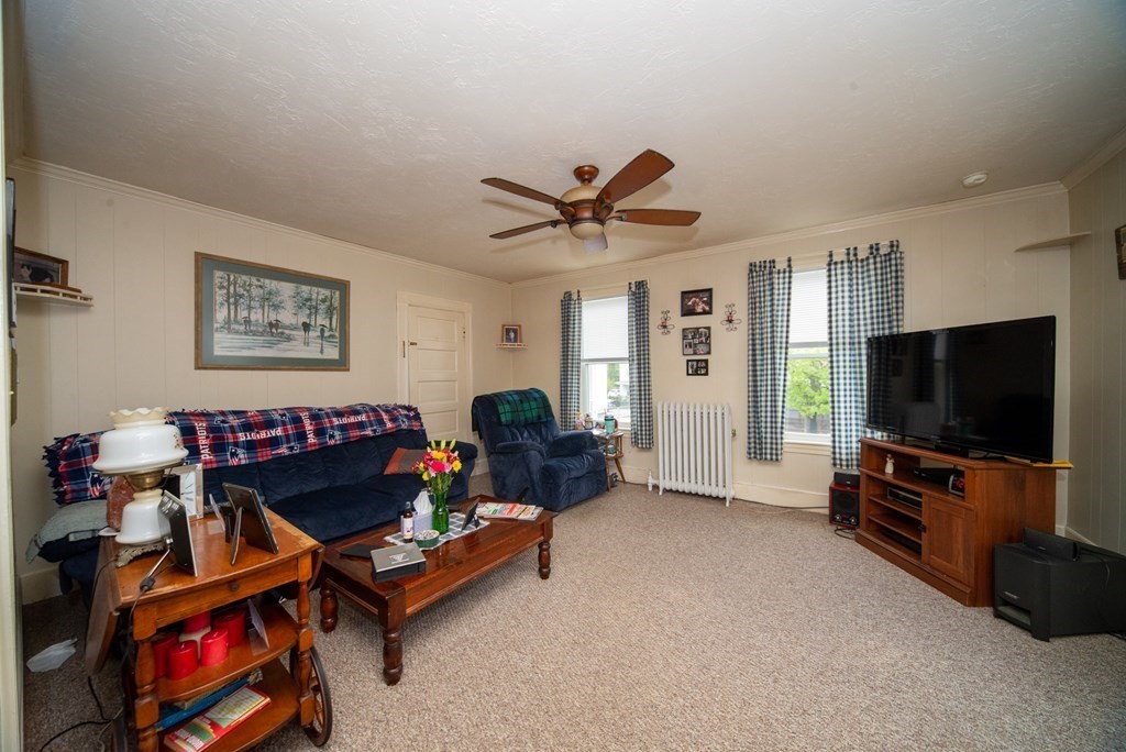 215 Walnut Street Clinton, MA 01510 - Photo 24 of 41 Gallery Image 24