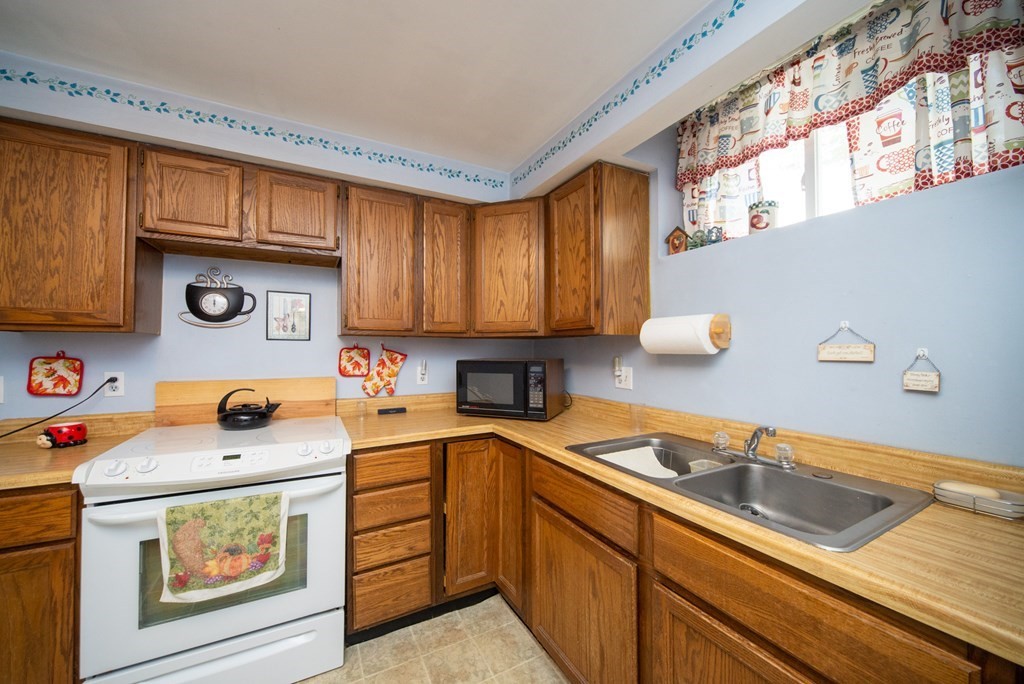 215 Walnut Street Clinton, MA 01510 - Photo 28 of 41 Gallery Image 28