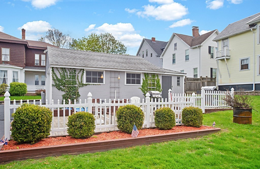 215 Walnut Street Clinton, MA 01510 - Photo 4 of 41 Gallery Image 4