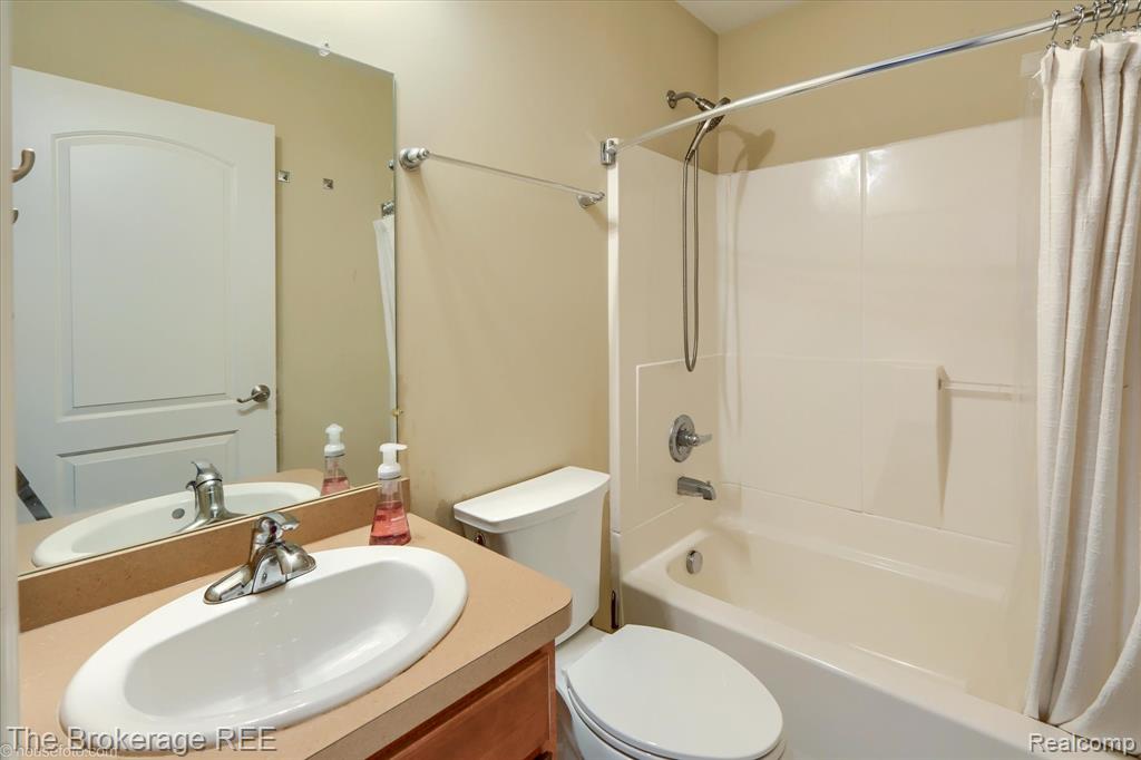 2880 Kipling Avenue Berkley, MI 48072 - Photo 31 of 49