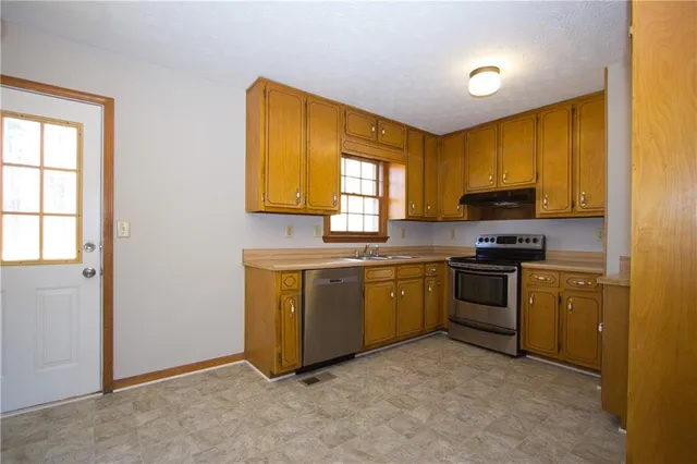 $1,950 | 2420 Green Road, Loganville, GA 30052