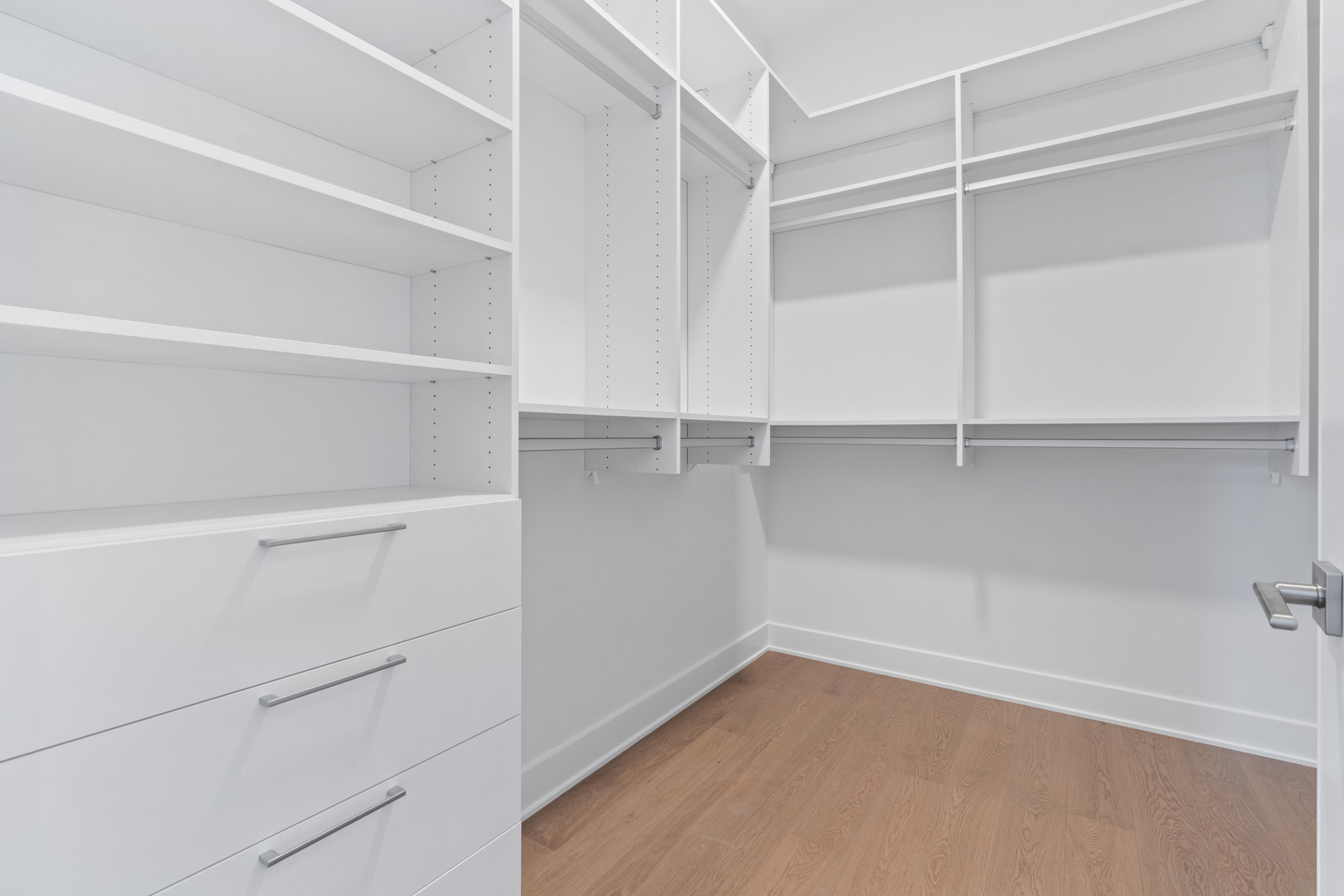 6 North Bishop Street, Unit 406 Chicago, IL 60607 - Photo 23 of 34